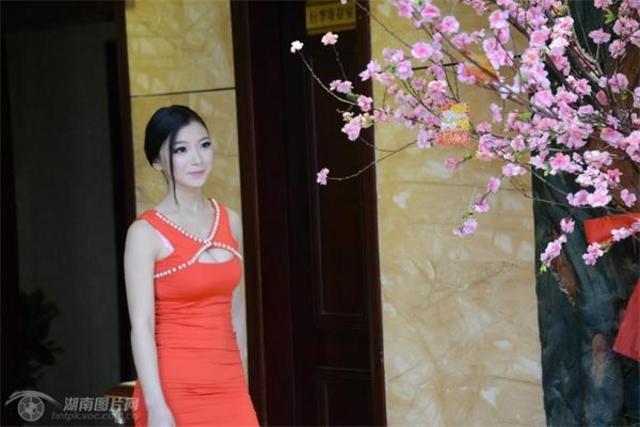 湖南女财神”惊艳 