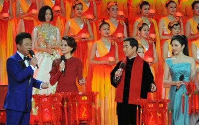 直击：春晚后台花絮集锦 彩排现场气势恢宏