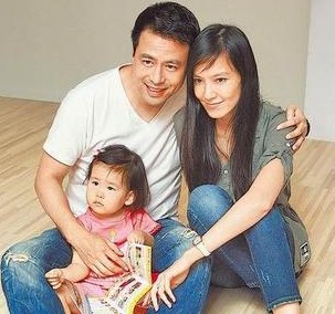 林熙蕾与老公及长女 资料图