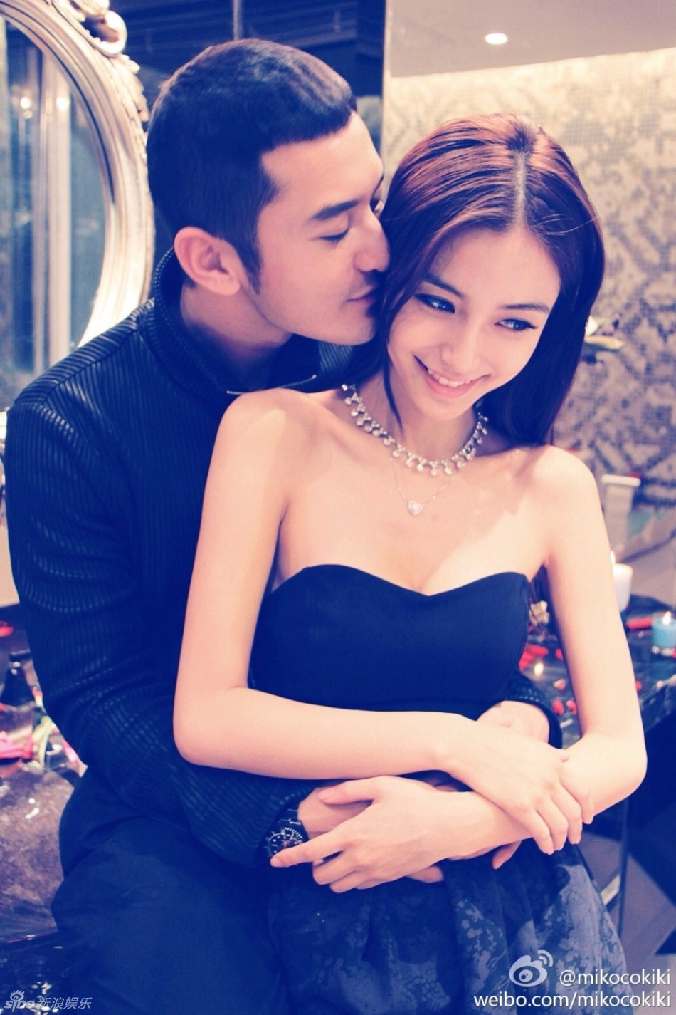 黄晓明Angelababy恩爱写真 深情拥吻浪漫调情