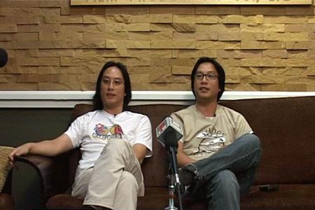 梁家辉21岁双胞胎女儿曝光 娱圈真正双胞胎揭秘