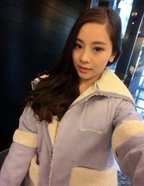 史上身价最贵Showgirl私照曝光 在北影进修