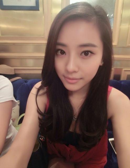 史上身价最贵Showgirl私照曝光 在北影进修
