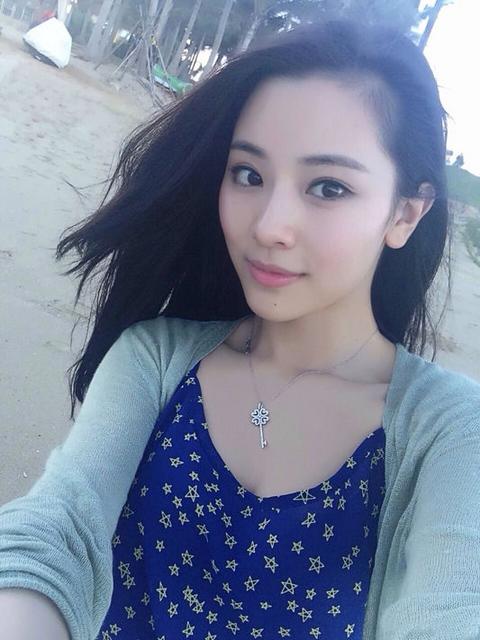 史上身价最贵Showgirl私照曝光 在北影进修