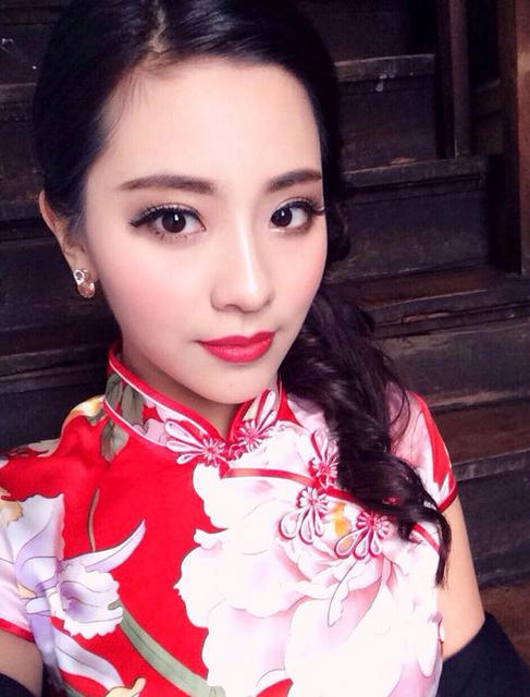 史上身价最贵Showgirl私照曝光 在北影进修