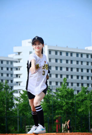 奶茶妹妹被曝与京东掌门刘强东恋爱 年龄差19岁