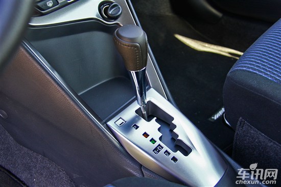 丰田 YARiS L 致炫 