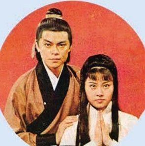 小龙女对比：潘迎紫风情万种 刘亦菲貌美如画