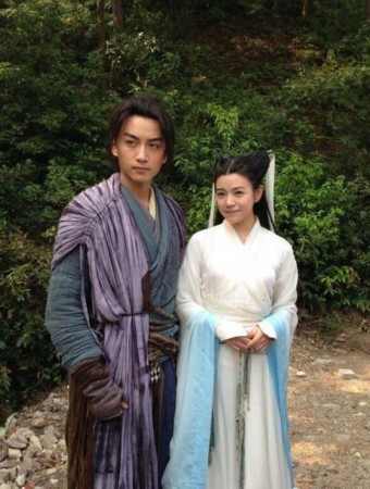 小龙女对比：潘迎紫风情万种 刘亦菲貌美如画