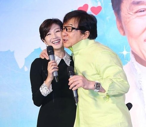 成龙与女星最全亲密照：徐静蕾似情人曹颖险惹绯闻