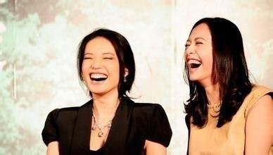 舒淇曝与姚晨大笑照