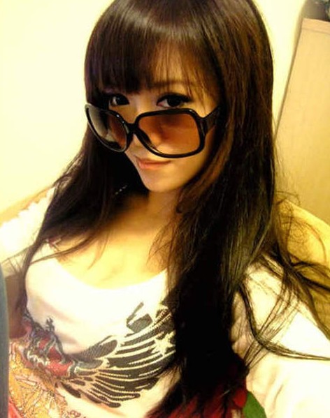 金城武侄女拍极限袒露写真