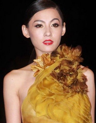 伊能静曝小十岁新欢 揭失婚女星的第二春