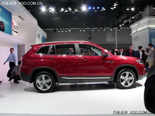 搭1.8T/2.0L引擎 长安CS75北京车展上市