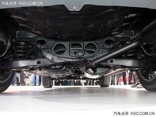 搭1.8T/2.0L引擎 长安CS75北京车展上市