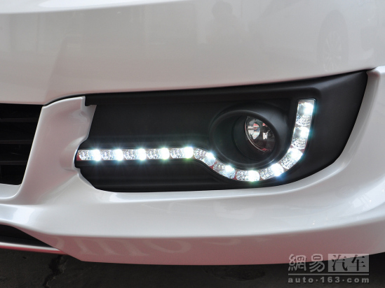 雪铁龙世嘉三厢 2013款 VTS 1.6MT品尚型