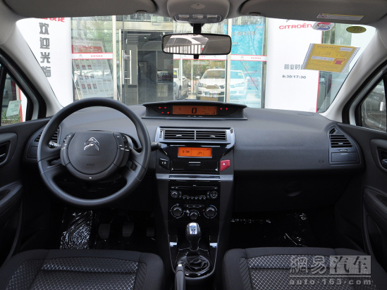 雪铁龙世嘉三厢 2013款 VTS 1.6MT品尚型