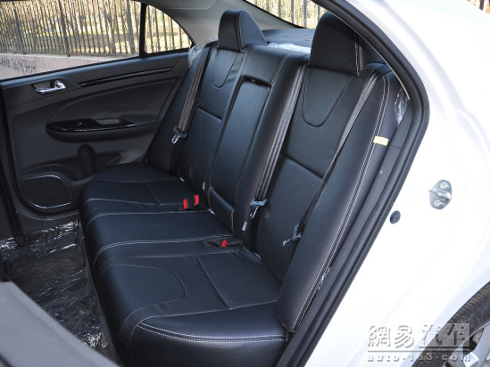 比亚迪速锐 2014款 1.5MT豪华型