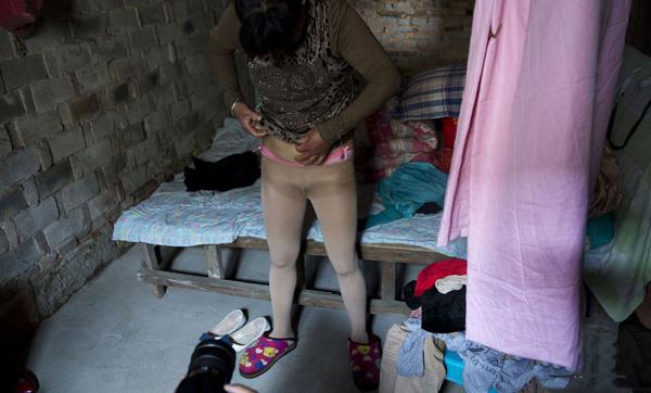 摄影师记录“女子”双性40年