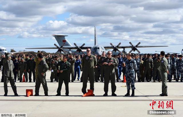 澳将MH370搜索范围扩至海底 停止飞机空中搜索