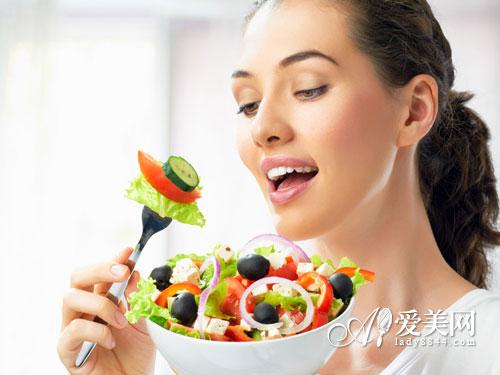 不爱吃饭惹来结肠癌! 主食吃少易患6种病