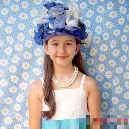 7岁萝莉们戴复古淑女帽
