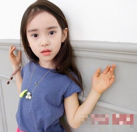 韩国爆红小萝莉