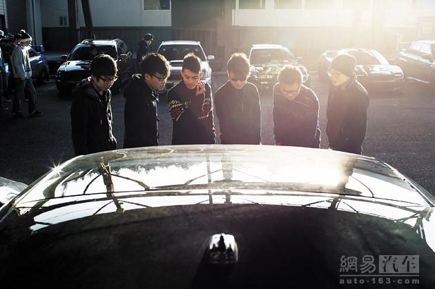 中国留学生买豪车1年千亿 事故频发