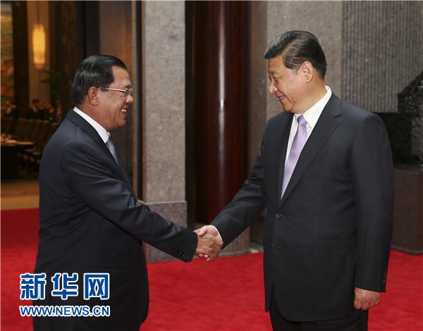 习近平：中柬友谊历经风雨考验而不动摇