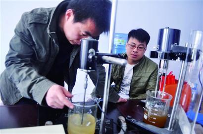轮椅硬汉创业 两年内公司销售额破千万 轮椅硬汉创业 两年内公司销售额破千万