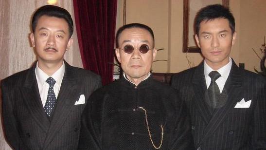 黄海波身高测其他明星海拔 黄晓明未过一米七