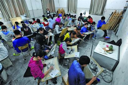 14项权限下放给学校 招聘急缺教师学校说了算