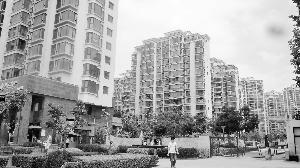 　　黄河家园内没有幼儿园。记者房毅摄