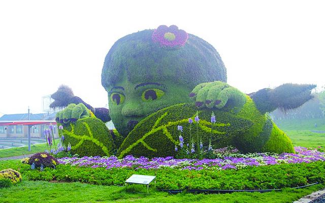 世园会绿雕为游客引导 造型精致萌翻市民