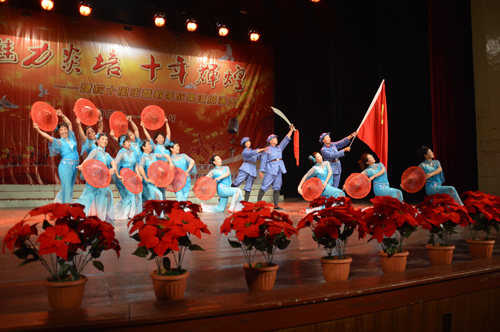 魅力炎培十年辉煌 千名中老年师生献礼校庆