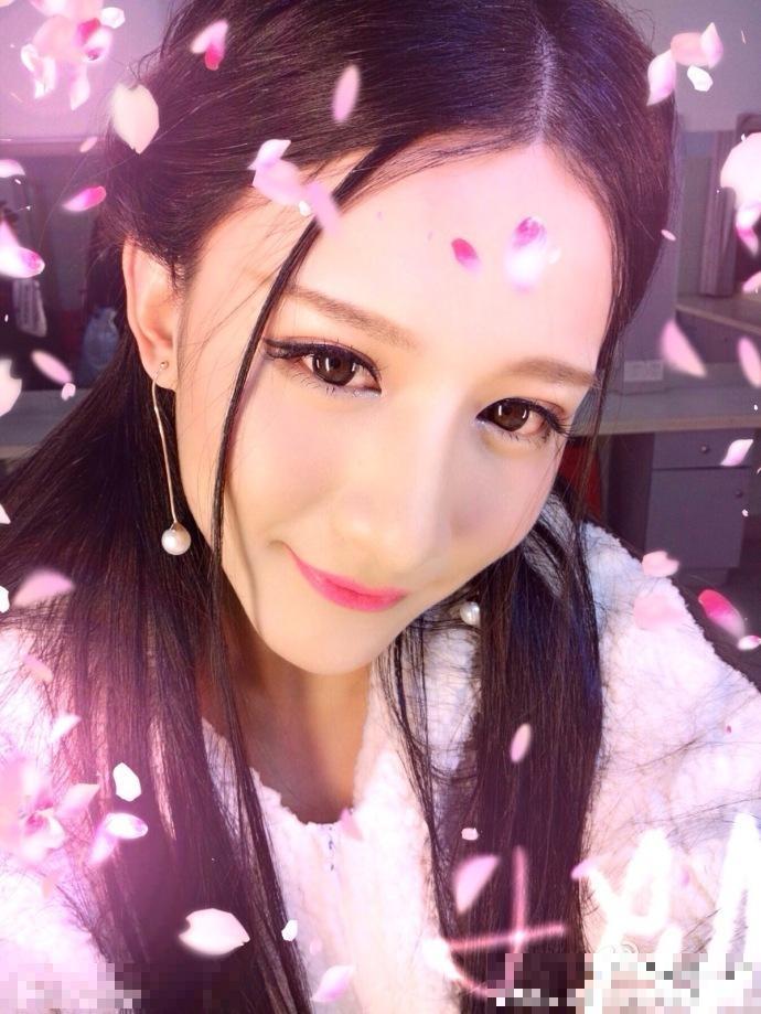 最美伪娘小灿女装扮相秒杀女星