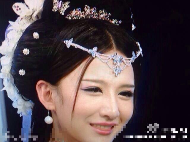 最美伪娘小灿女装扮相秒杀女星