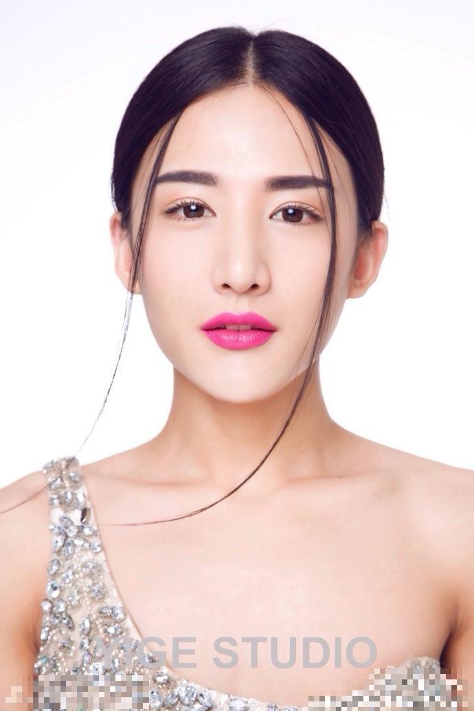最美伪娘小灿女装扮相秒杀女星