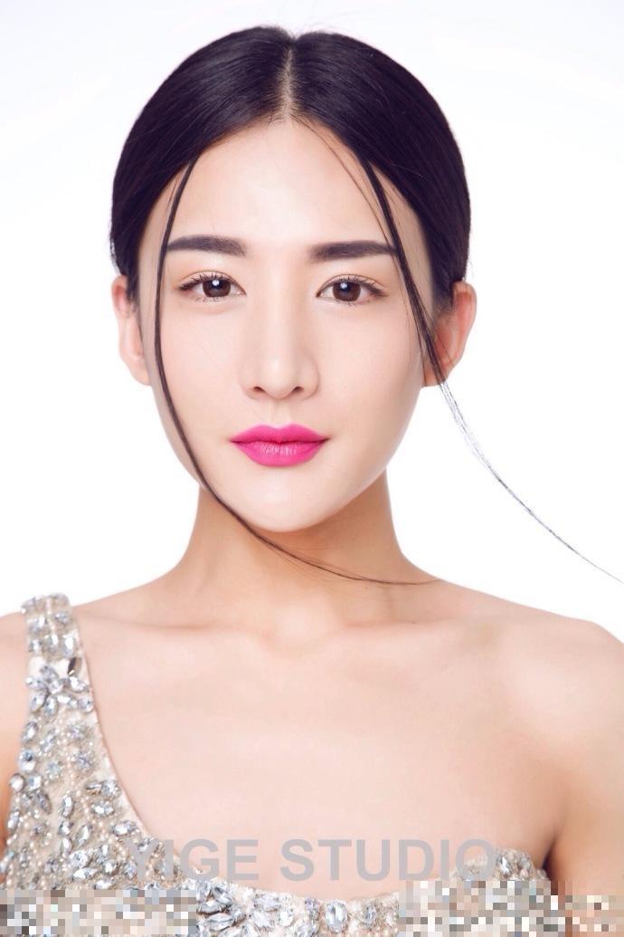 最美伪娘小灿女装扮相秒杀女星