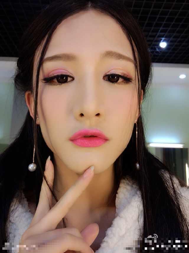 最美伪娘小灿女装扮相秒杀女星