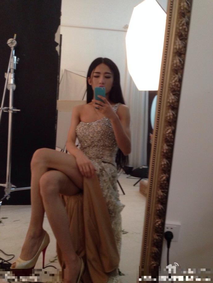 最美伪娘小灿女装扮相秒杀女星
