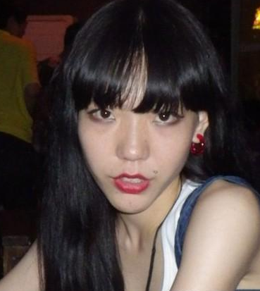 吴莫愁公布恋情认爱哈林 网友直呼大有夫妻相【组图】